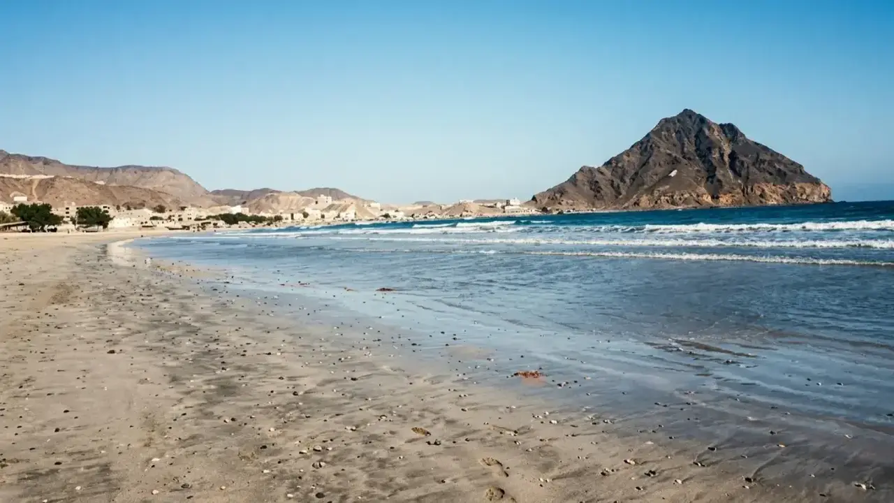 الأرصاد تحذر من حرارة تتجاوز 40° وأمطار رعدية في مرتفعات اليمن